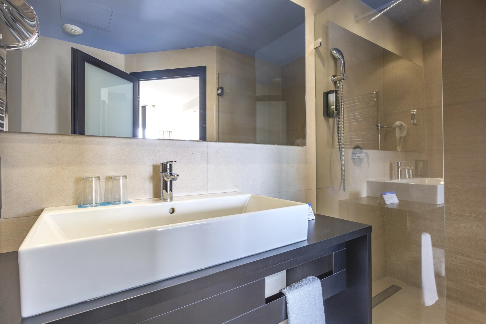 Marins Playa Suites
