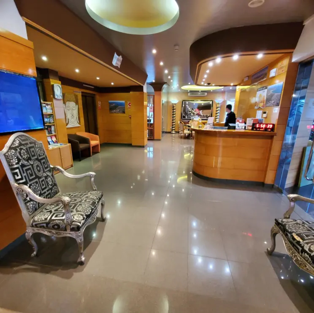 Hotel Ampuria Inn