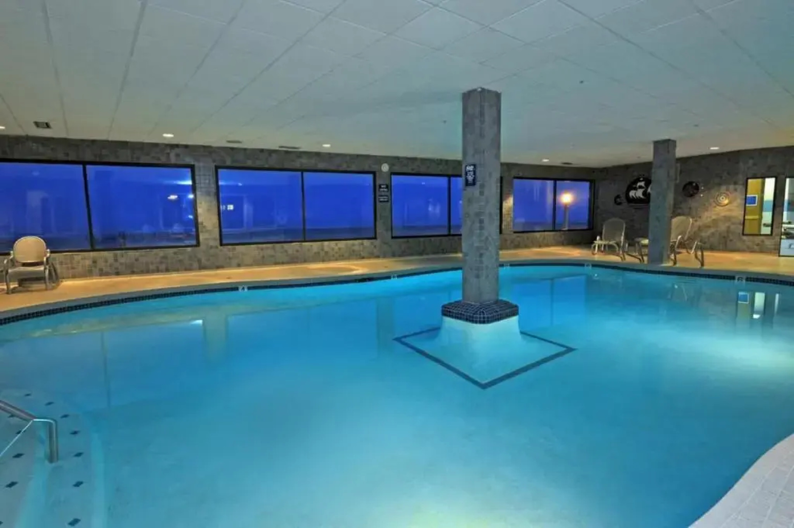 Promenade Inn & Suites Oceanfront