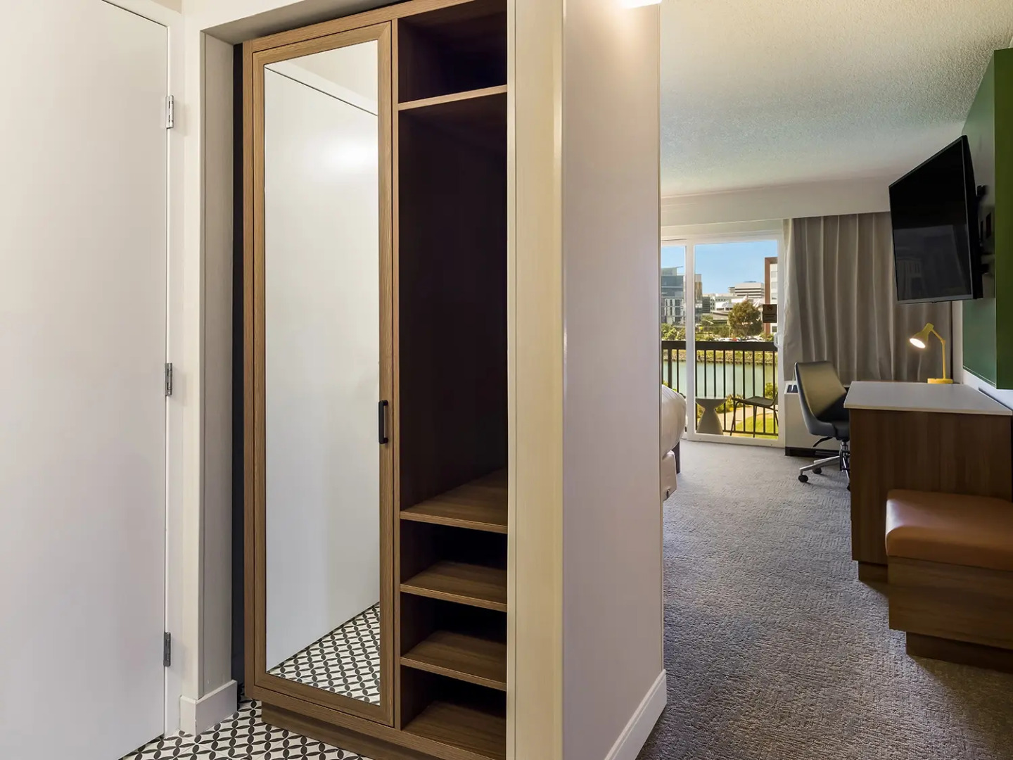 Sonesta Select San Francisco Airport Oyster Point Waterfront