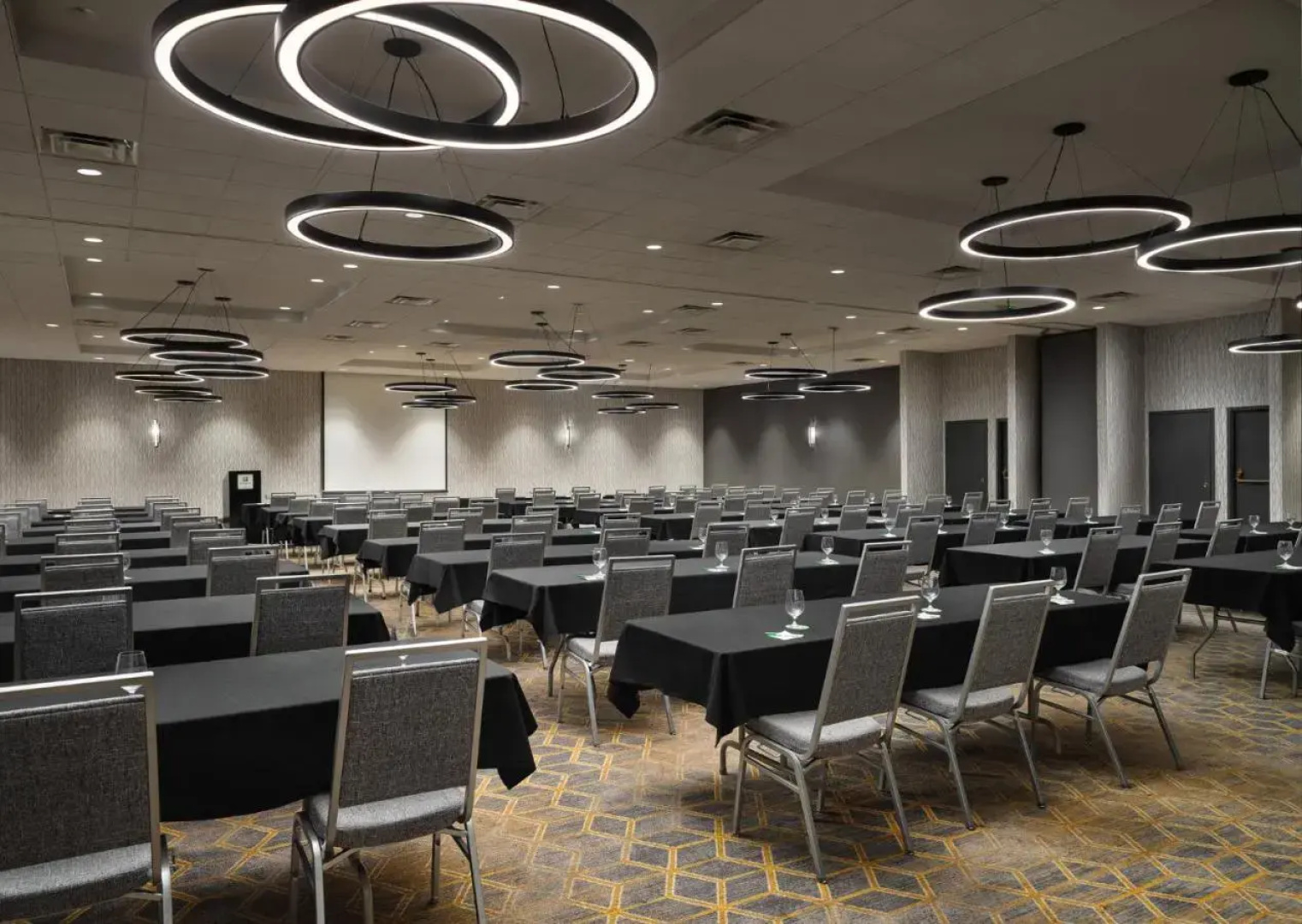 Holiday Inn Boston - Dedham Hotel & Conference Center by IHG