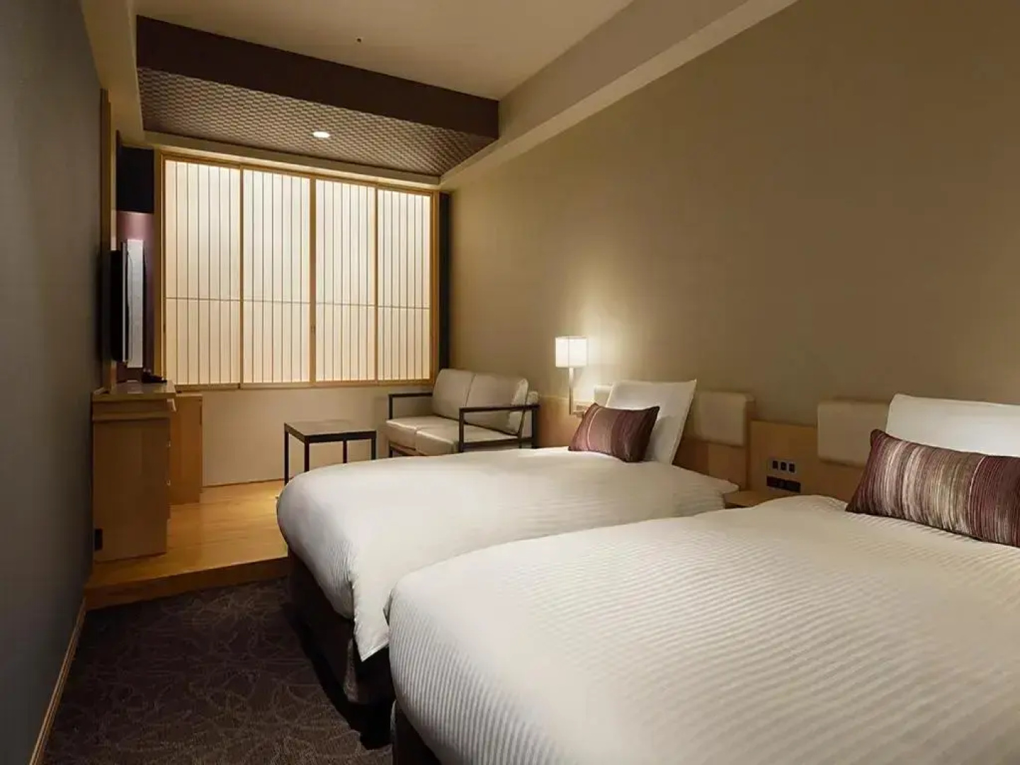 Отель Mitsui Garden Hotel Kyoto Shinmachi Bettei