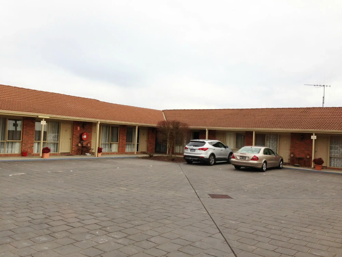 Australian Settlers Motor Inn
