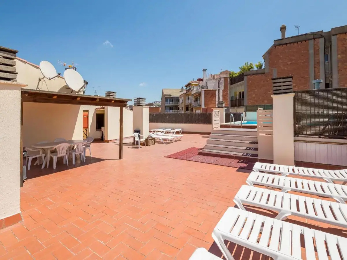 Апарт-отель Bertran