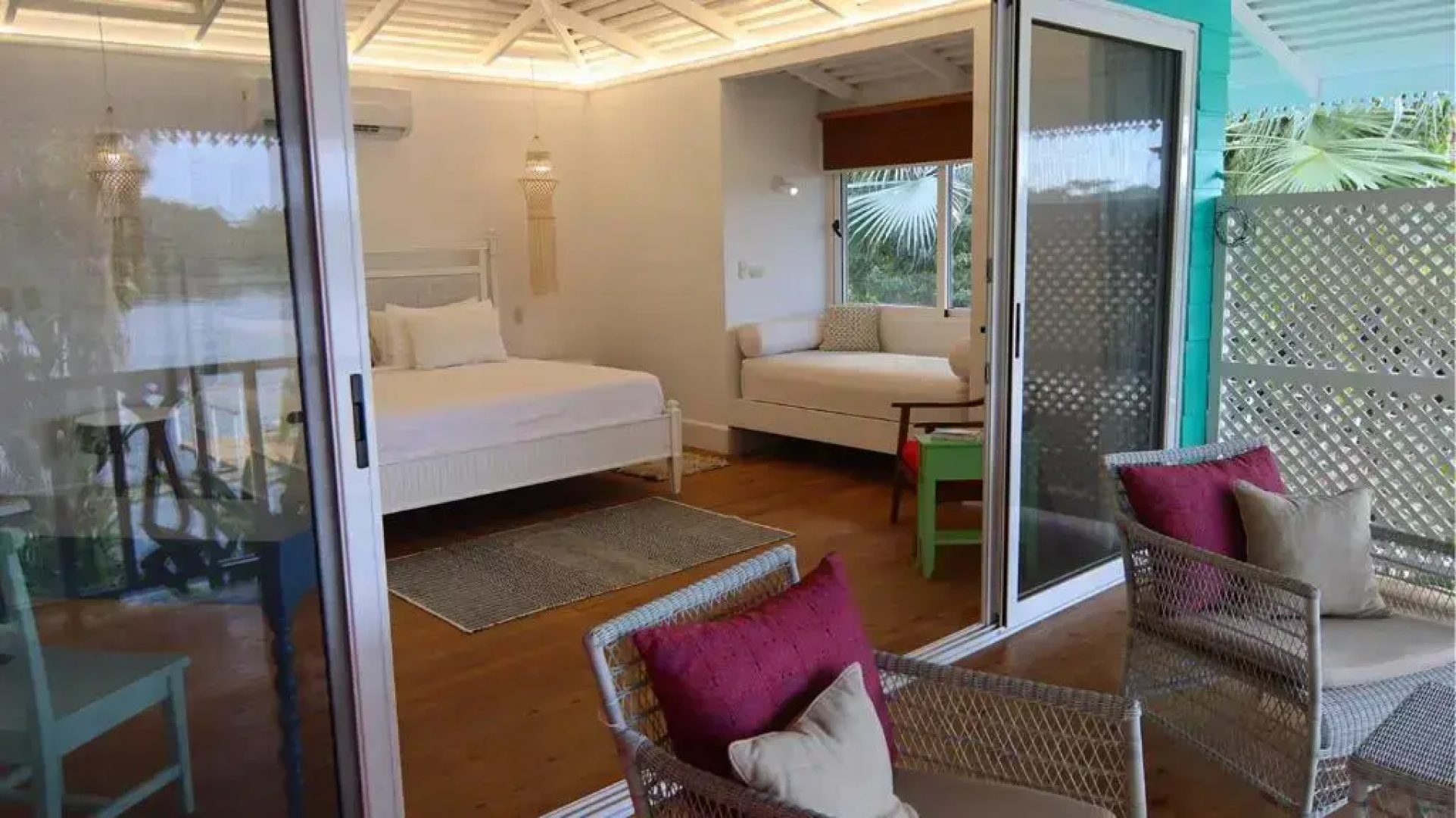 Tortuga Lodge
