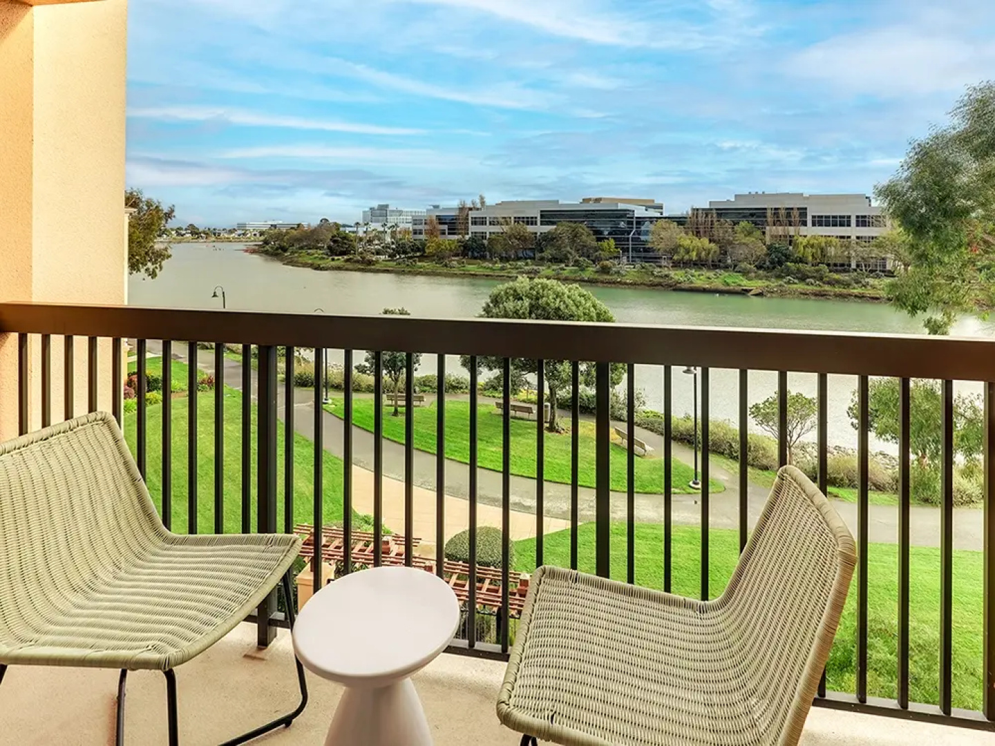 Sonesta Select San Francisco Airport Oyster Point Waterfront
