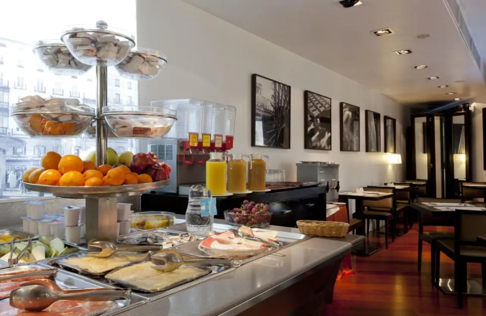 Отель Quatro Puerta Del Sol