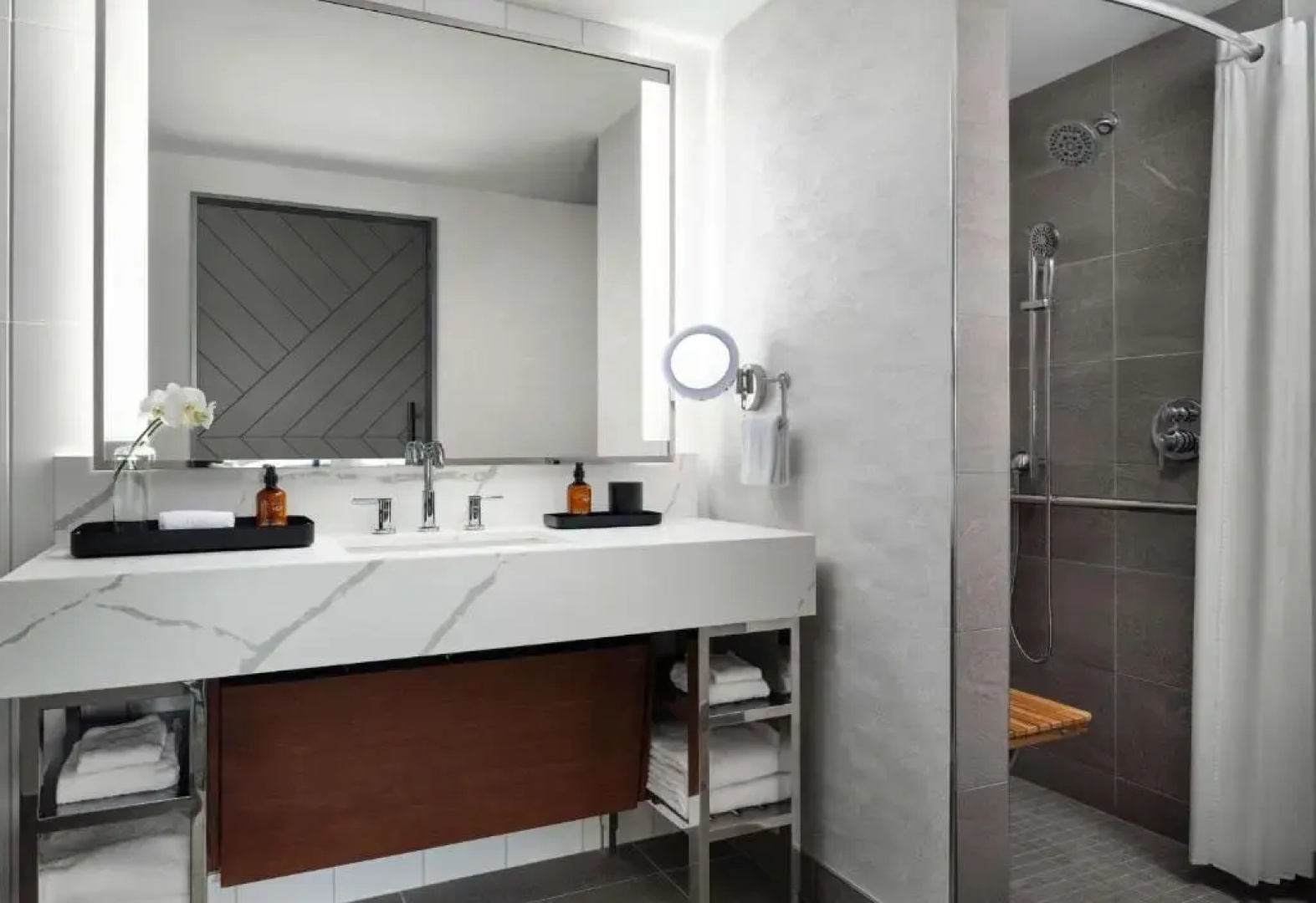 Hotel Alpenrock Breckenridge, Curio Collection by Hilton