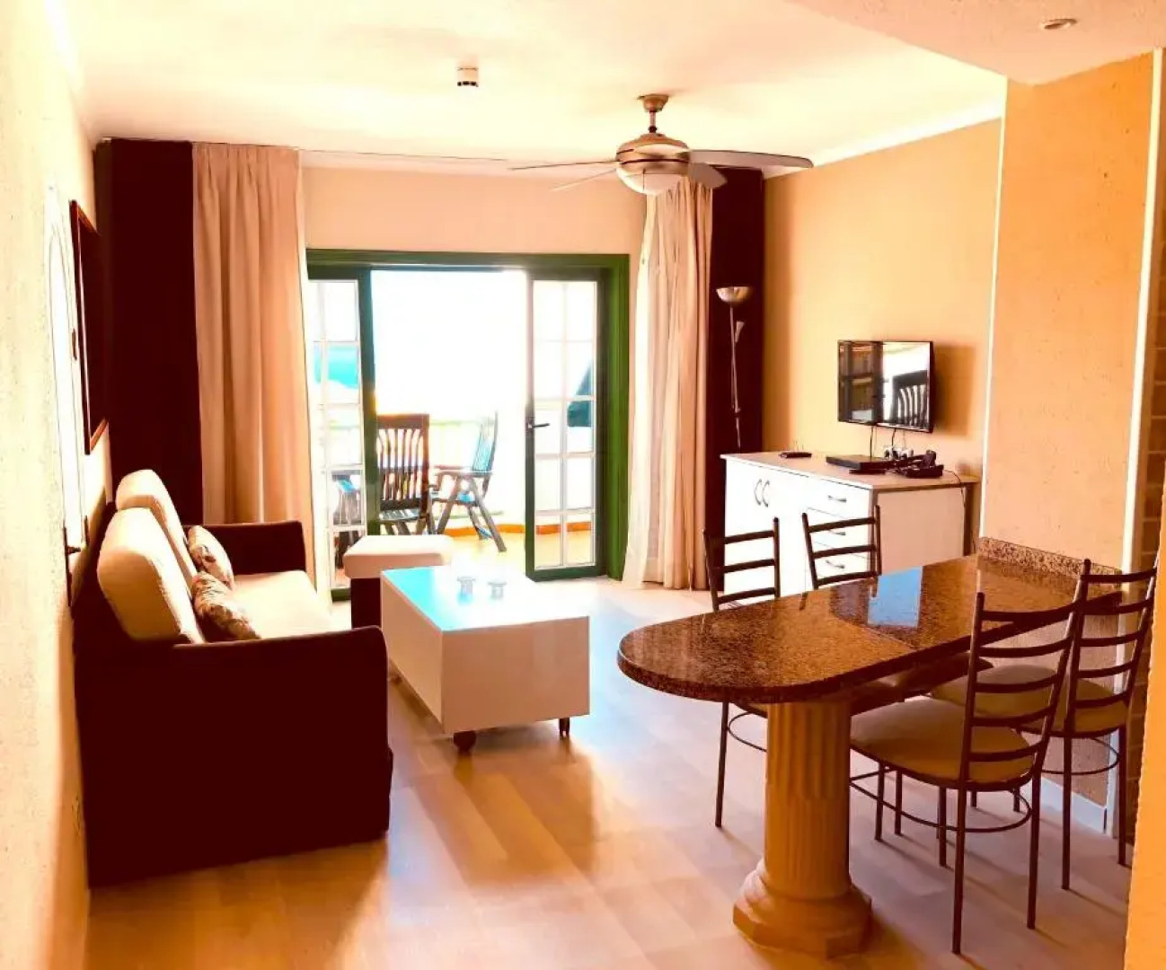 Regency Torviscas Apartments & Suites