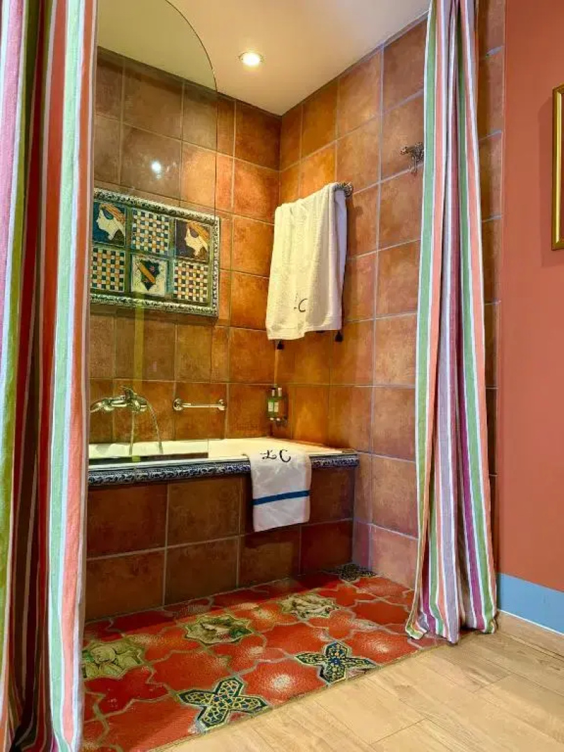 Great Greece Le Convivial Suites