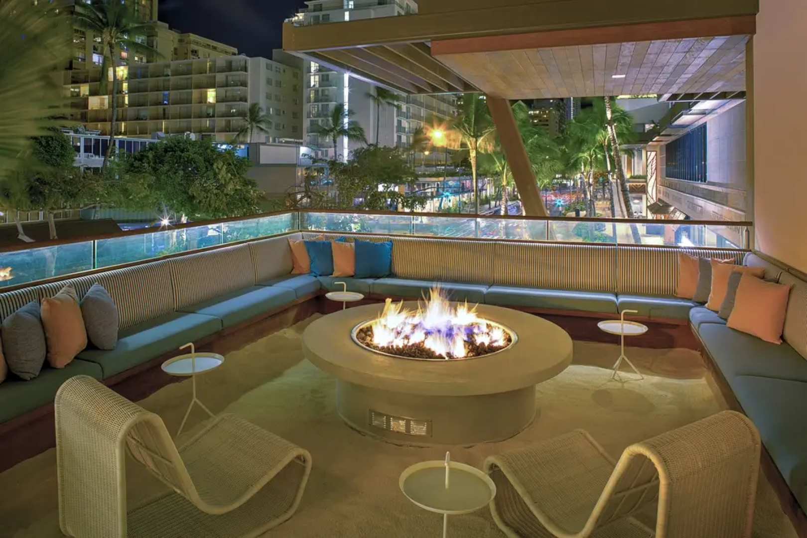 The Laylow Waikiki, Autograph Collection