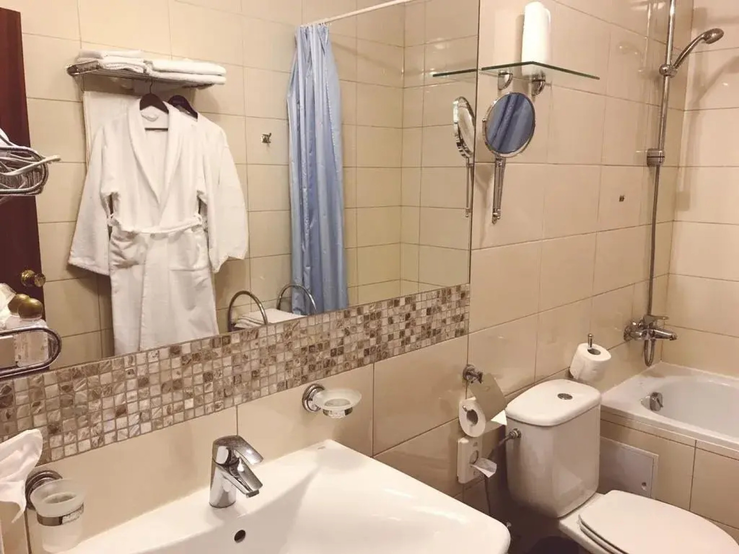 Гостиница Тихое Озеро