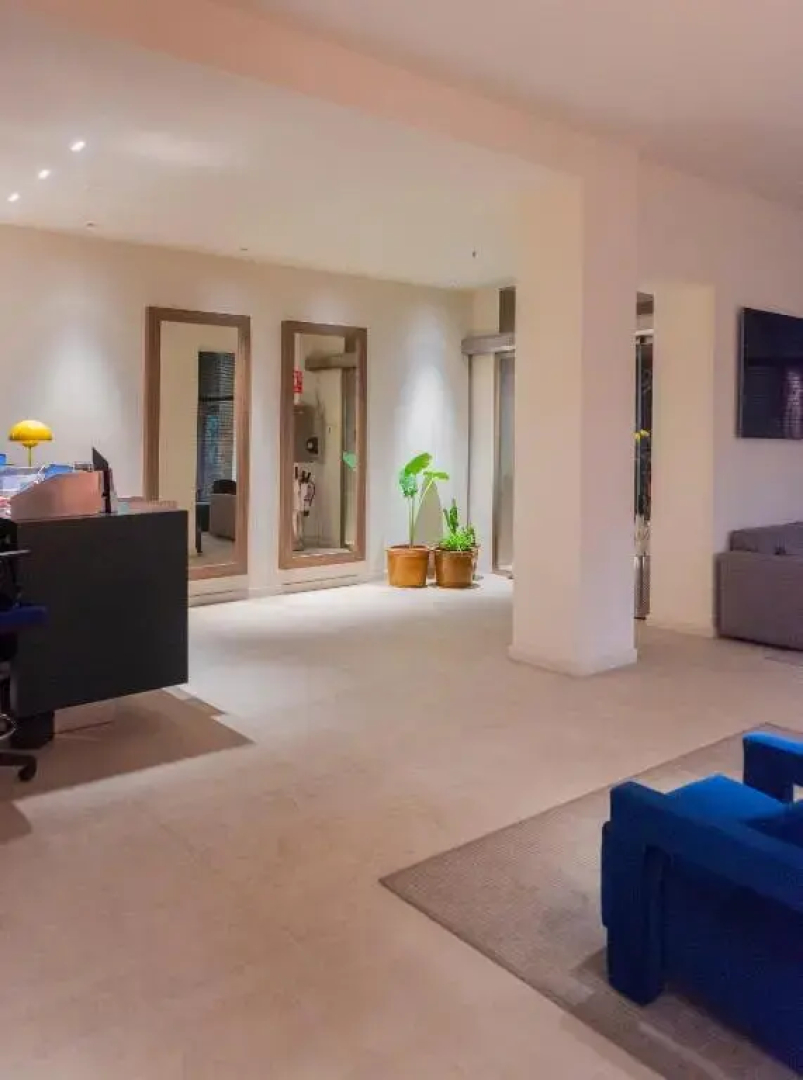 Отель California
