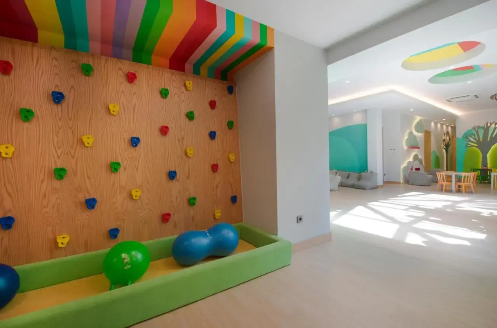 Miramare Beach Hotel