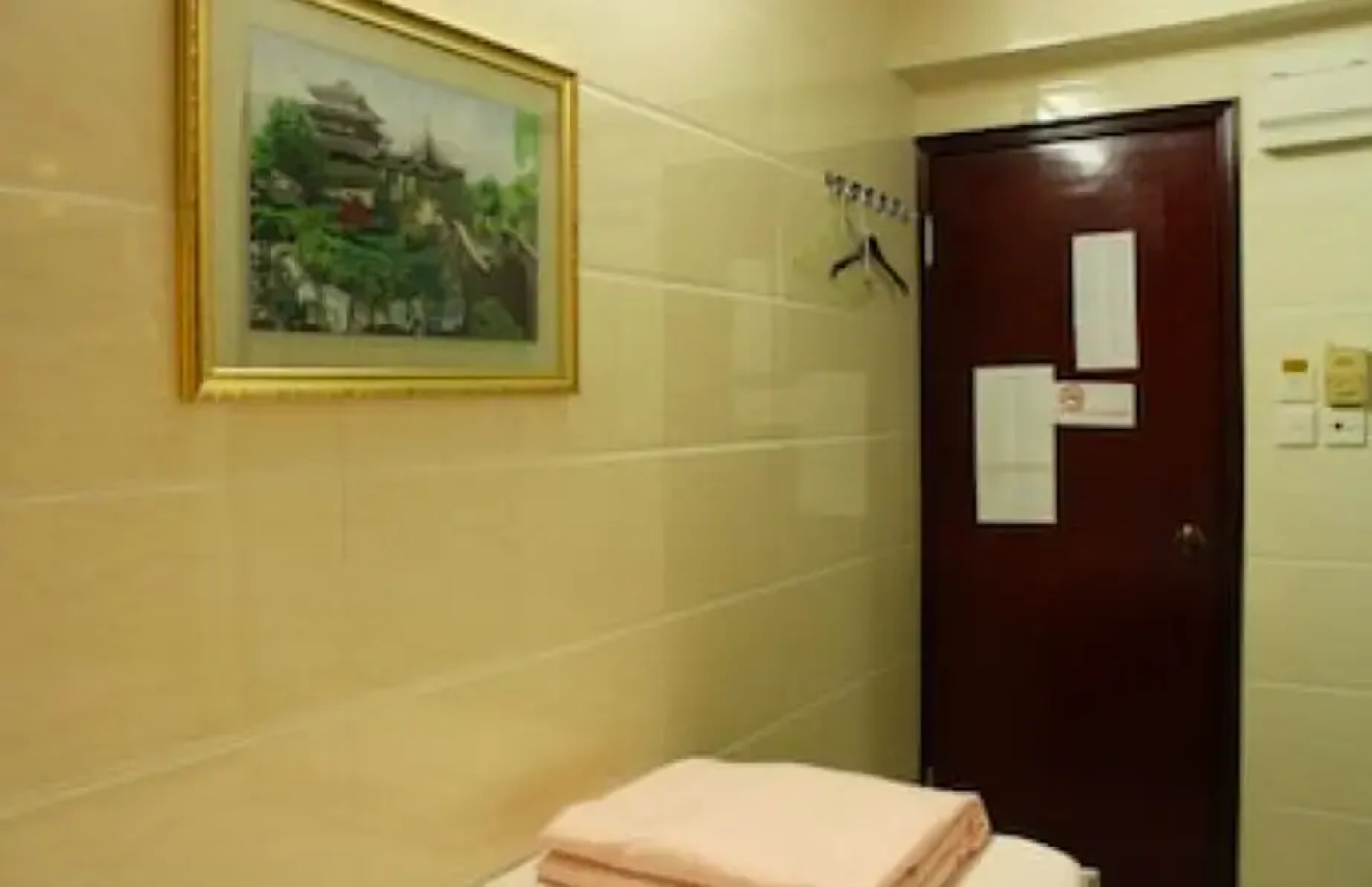 Asia Wifi Budget Hostel - Carlton Group of Hostels