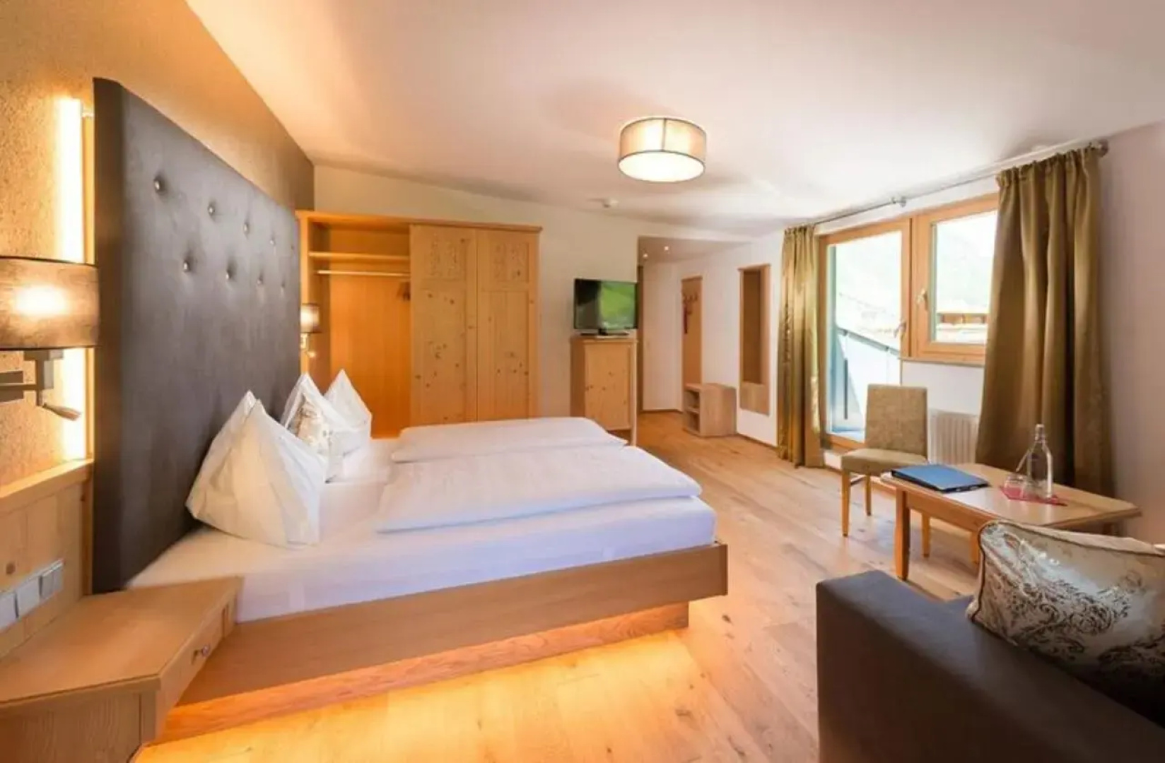 Hotel Alpina