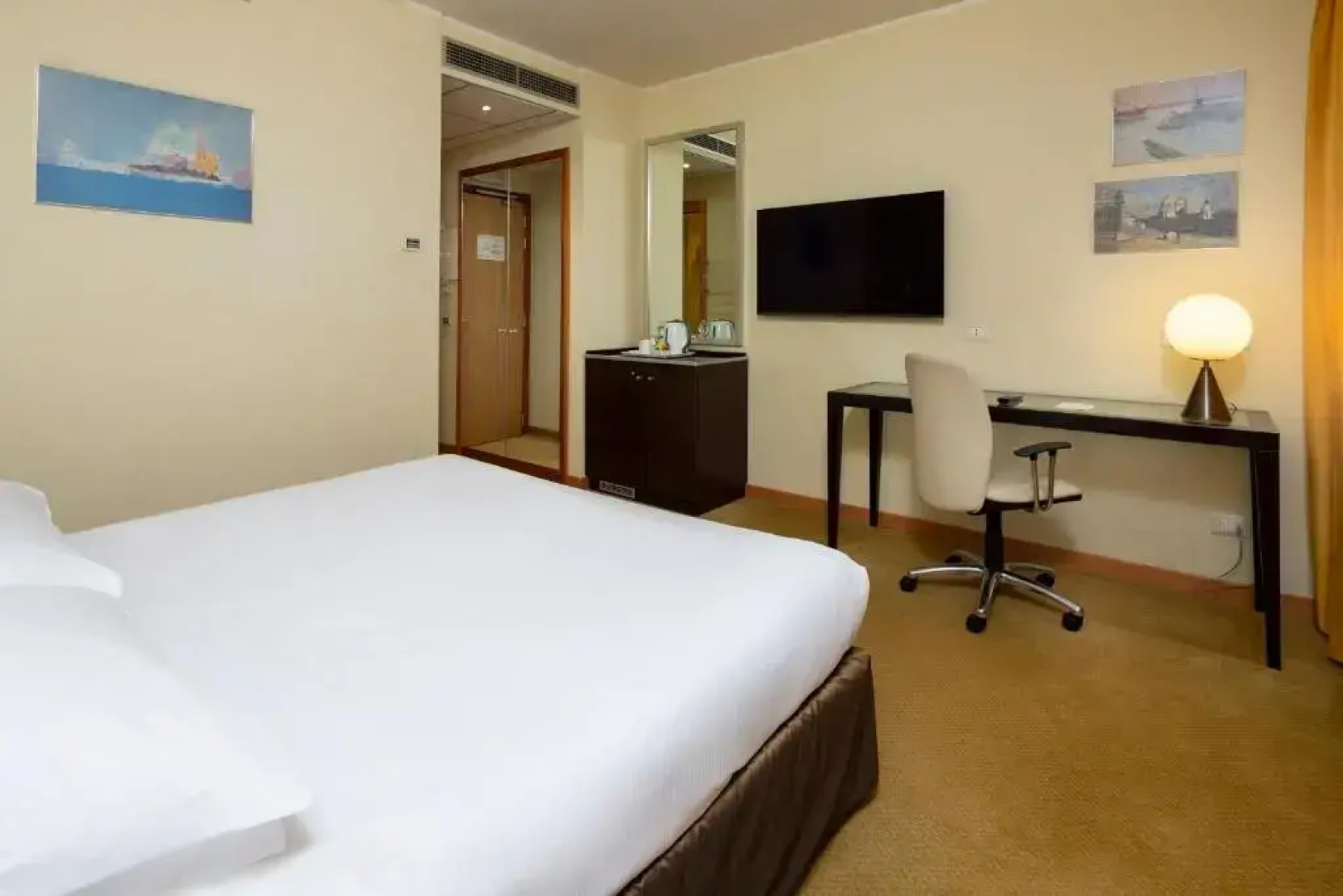 Отель Crowne Plaza Padova by IHG