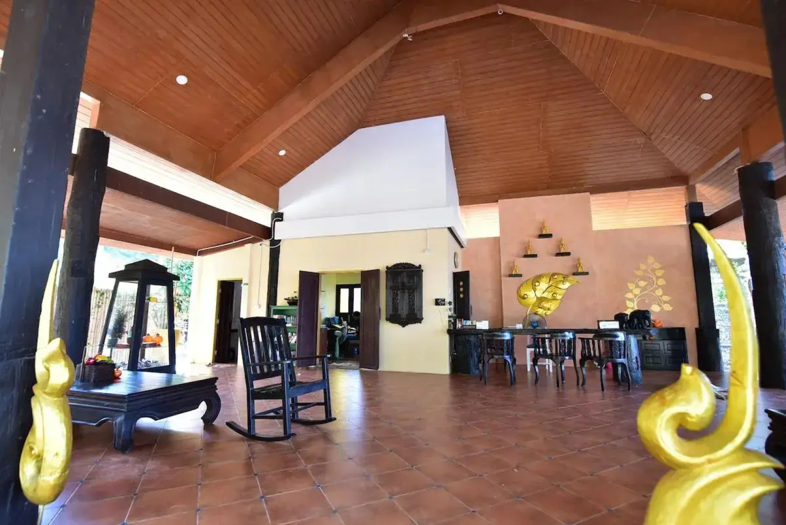 Отель Koh Ngai Thanya Beach Resort