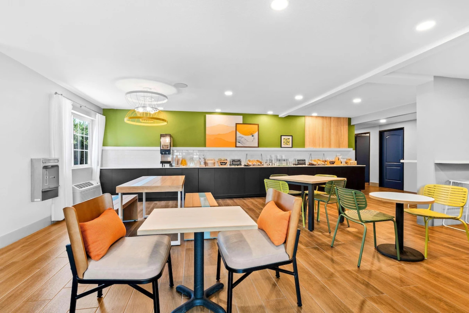Spark by Hilton Modesto
