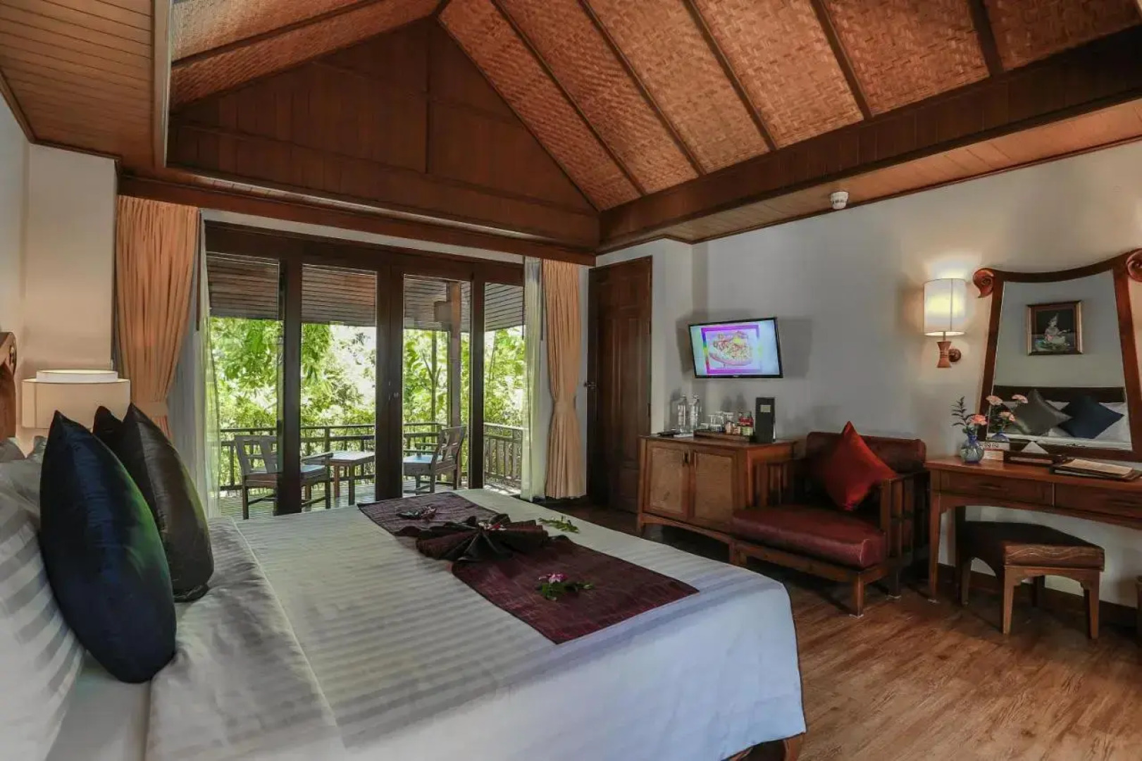 Курорт Nora Beach Resort and Spa