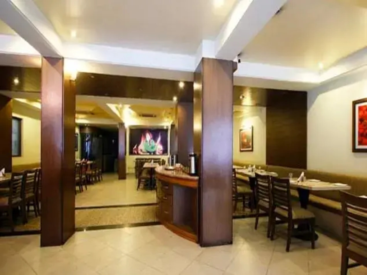 Hotel Raj Classic Inn