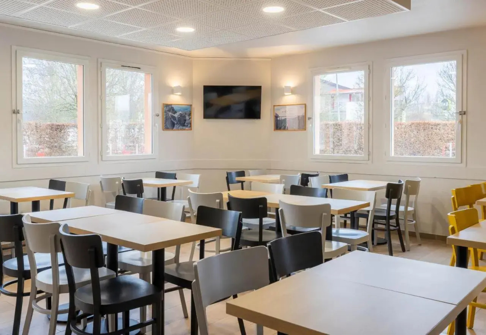 B&B HOTEL Auxerre Monéteau