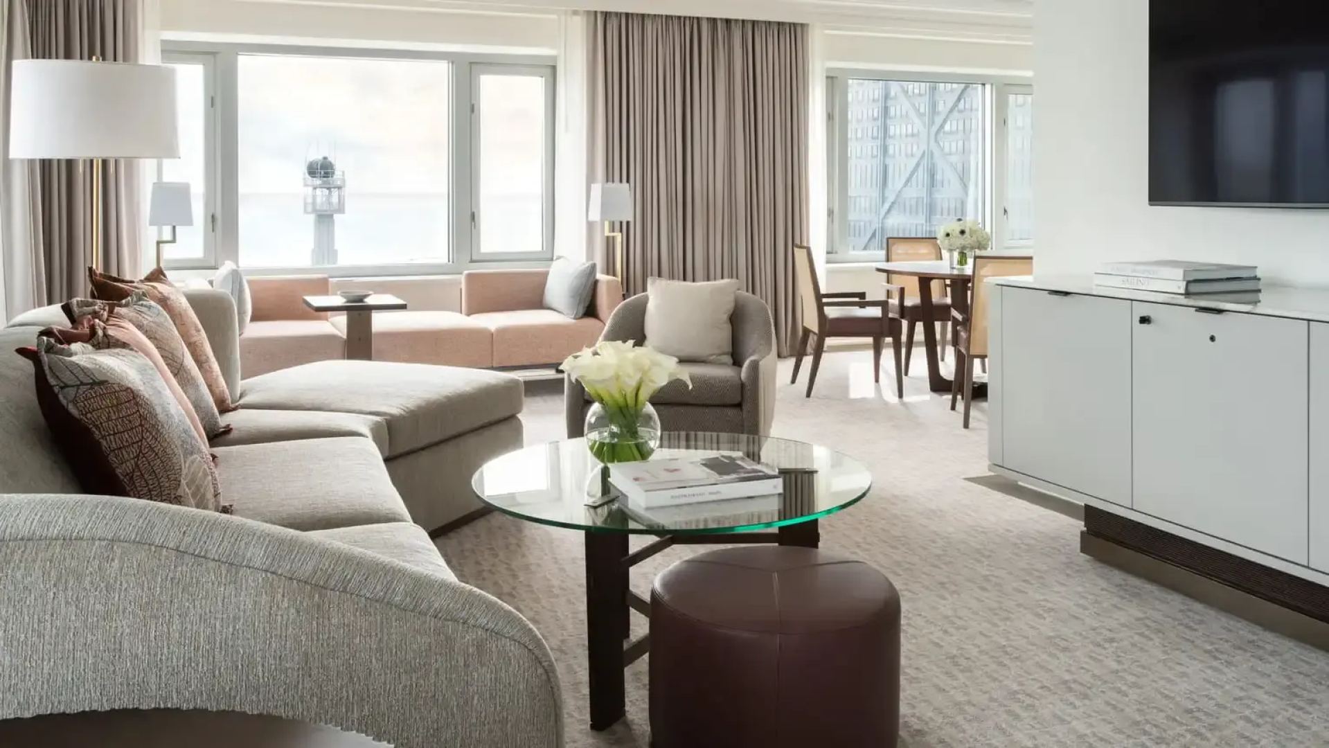 Отель Four Seasons Chicago