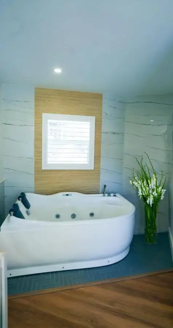 Ivory Sands Beach Suites