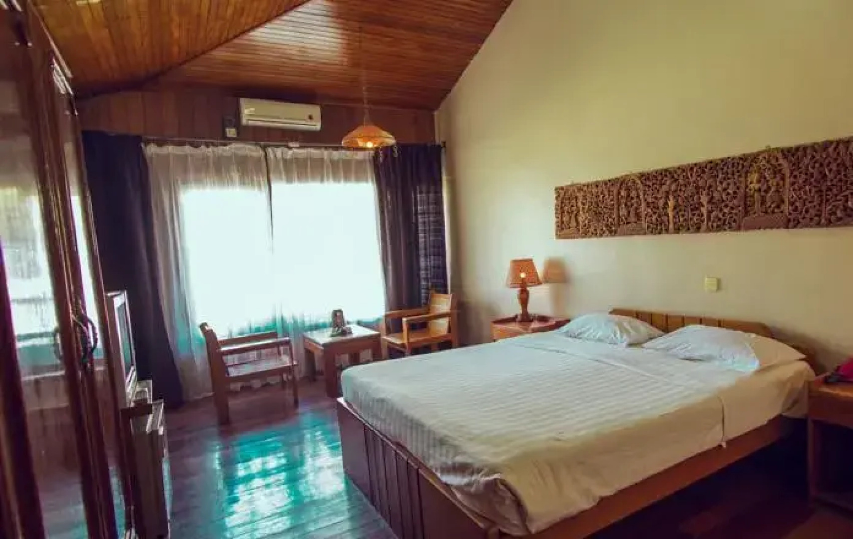 Kumudara Hotel Pagoda View