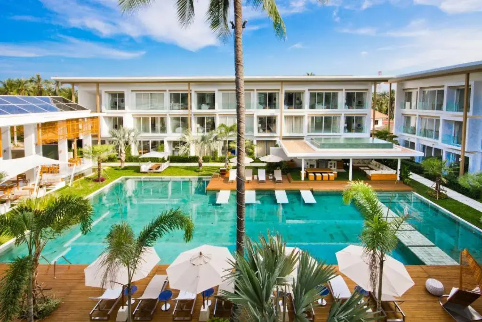 Курортный отель Chi Samui Resort