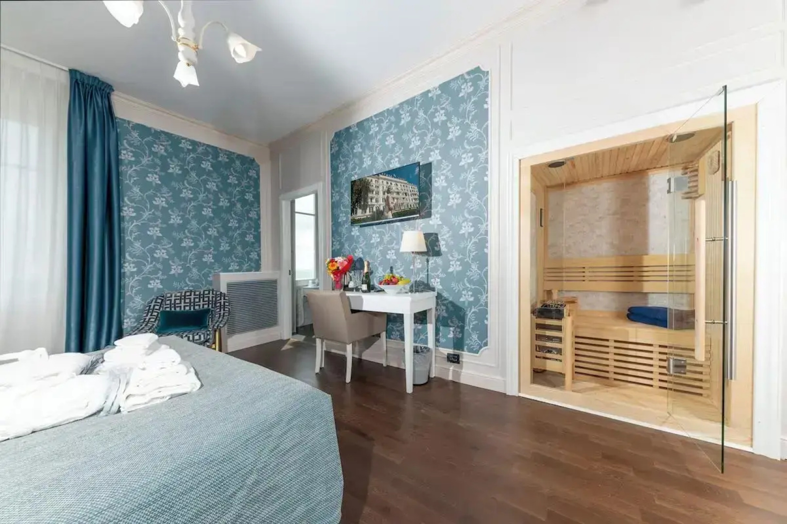 Отель Grand Hotel & Des Anglais