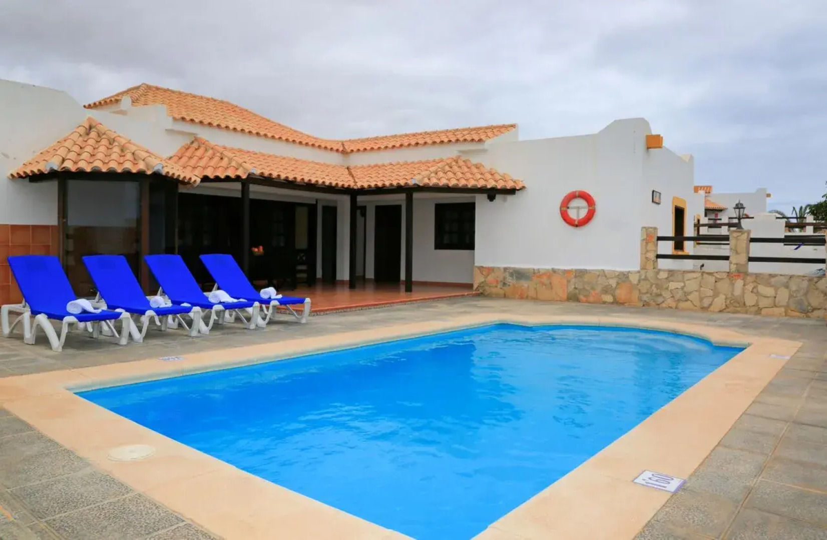 Vip Villas - Caleta Dorada