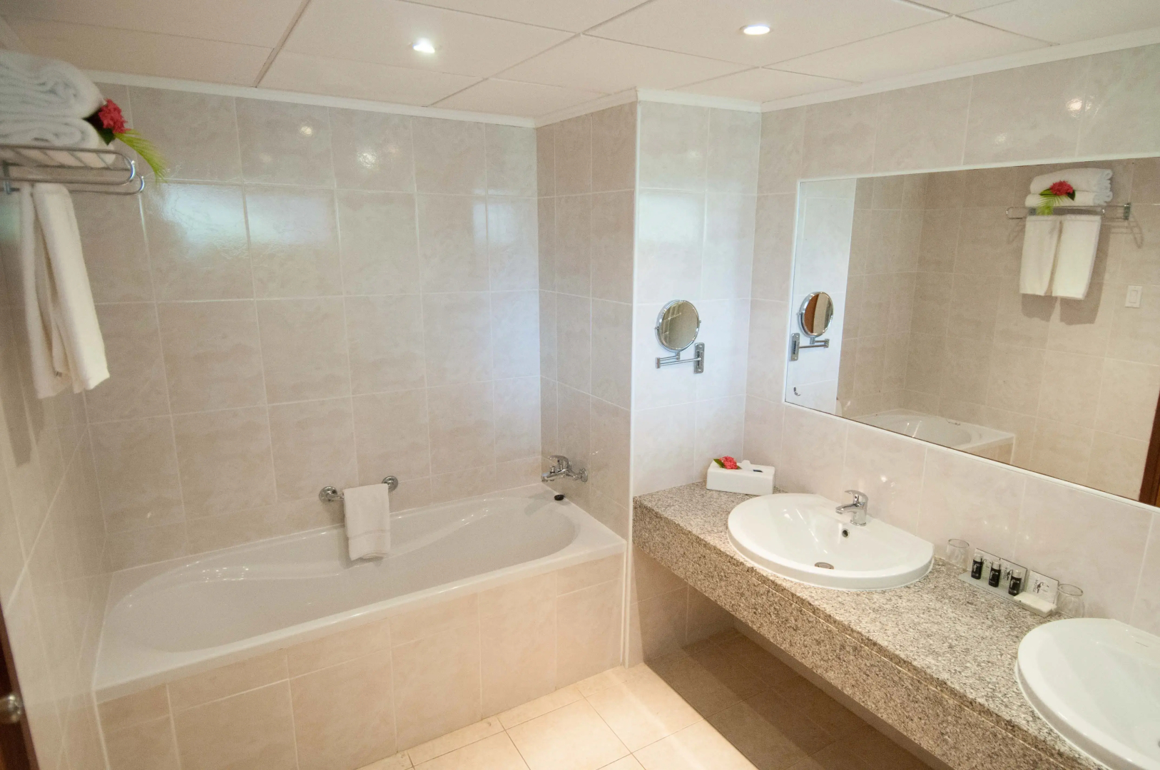 Van der Valk Plaza Beach & Dive Resort Bonaire - All Inclusive