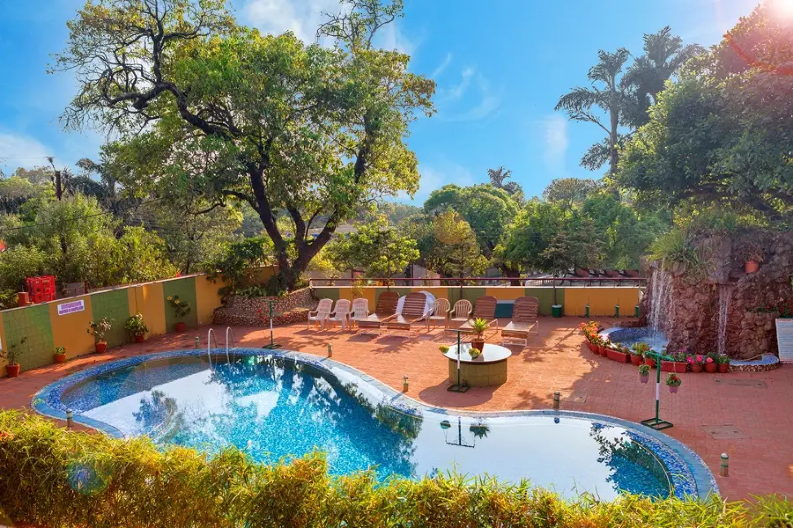Shreyas Hotel