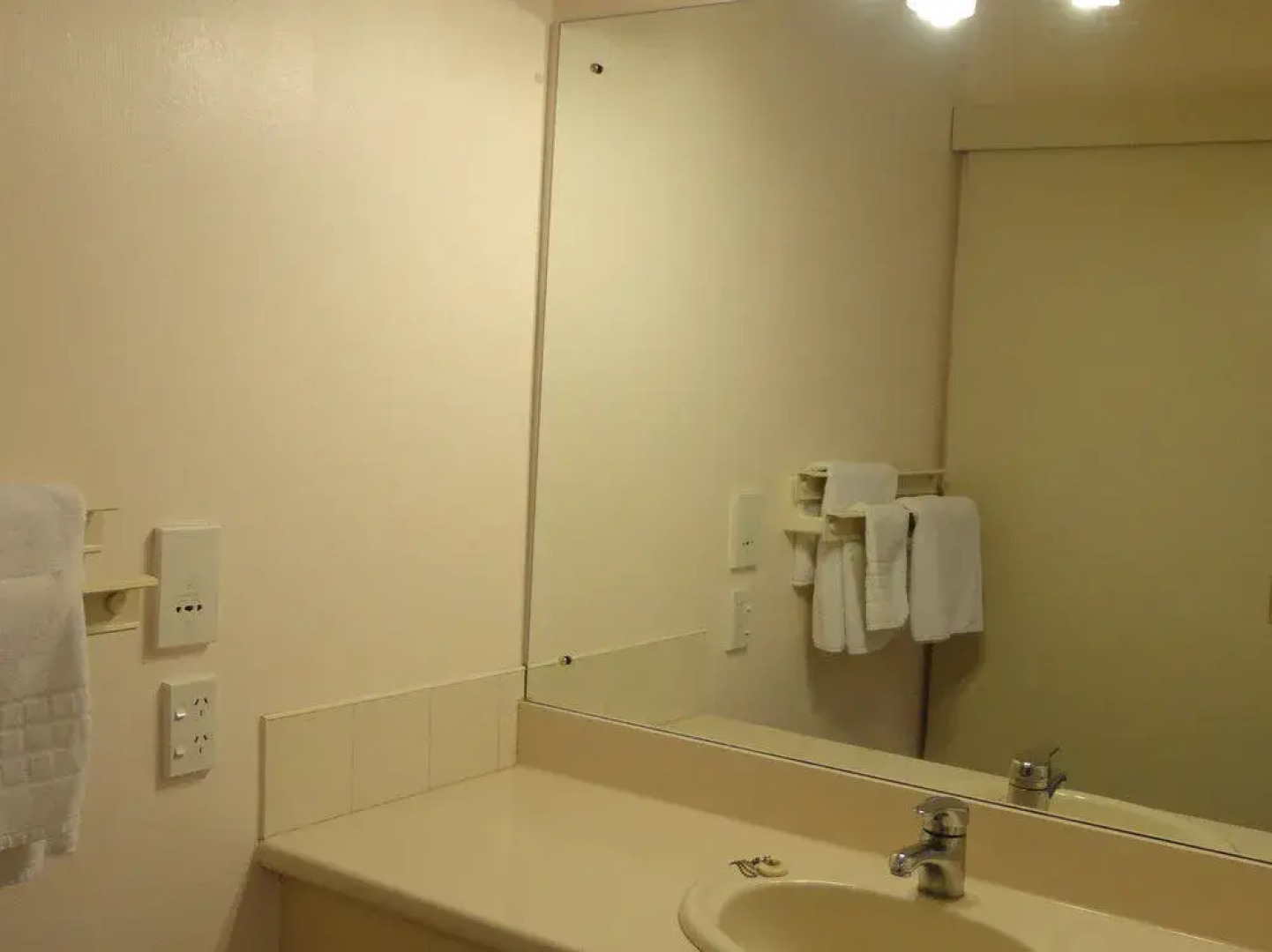 Gwendoline Court Motor Lodge