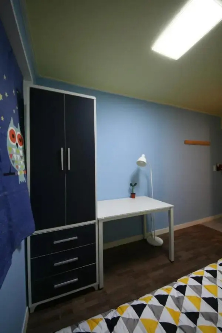 24 Guesthouse Sinchon