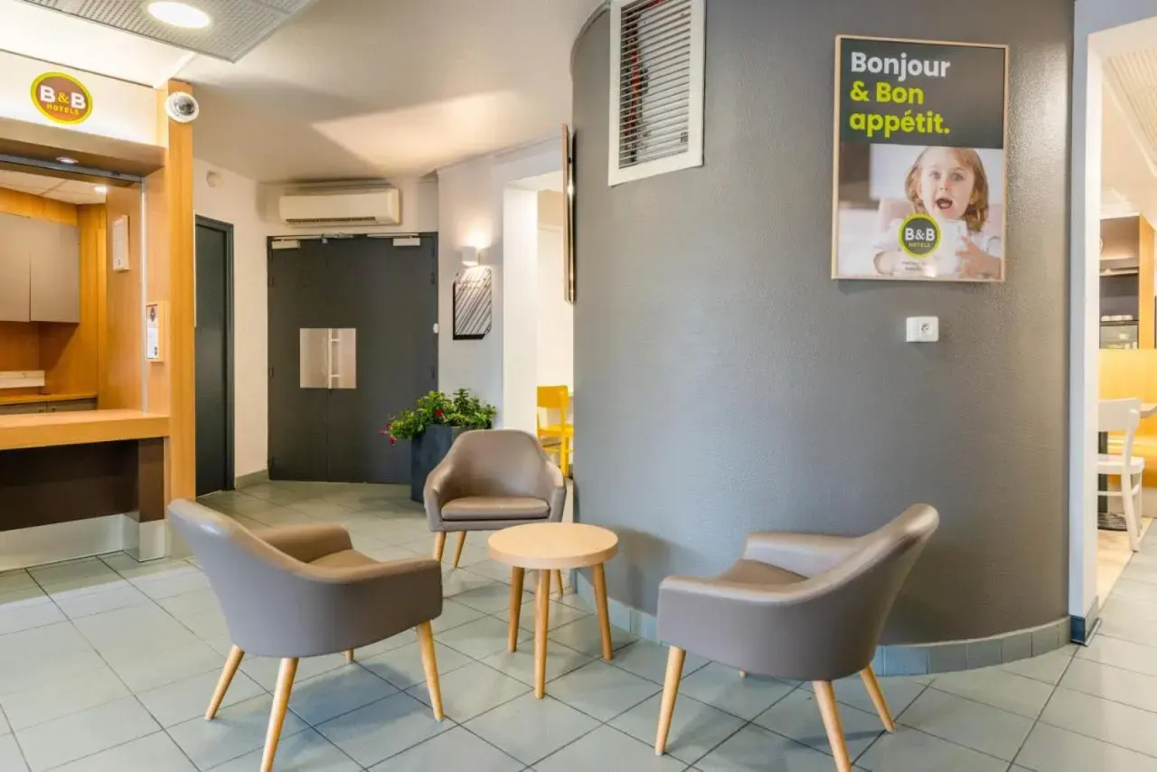 B&B HOTEL Cholet Sud