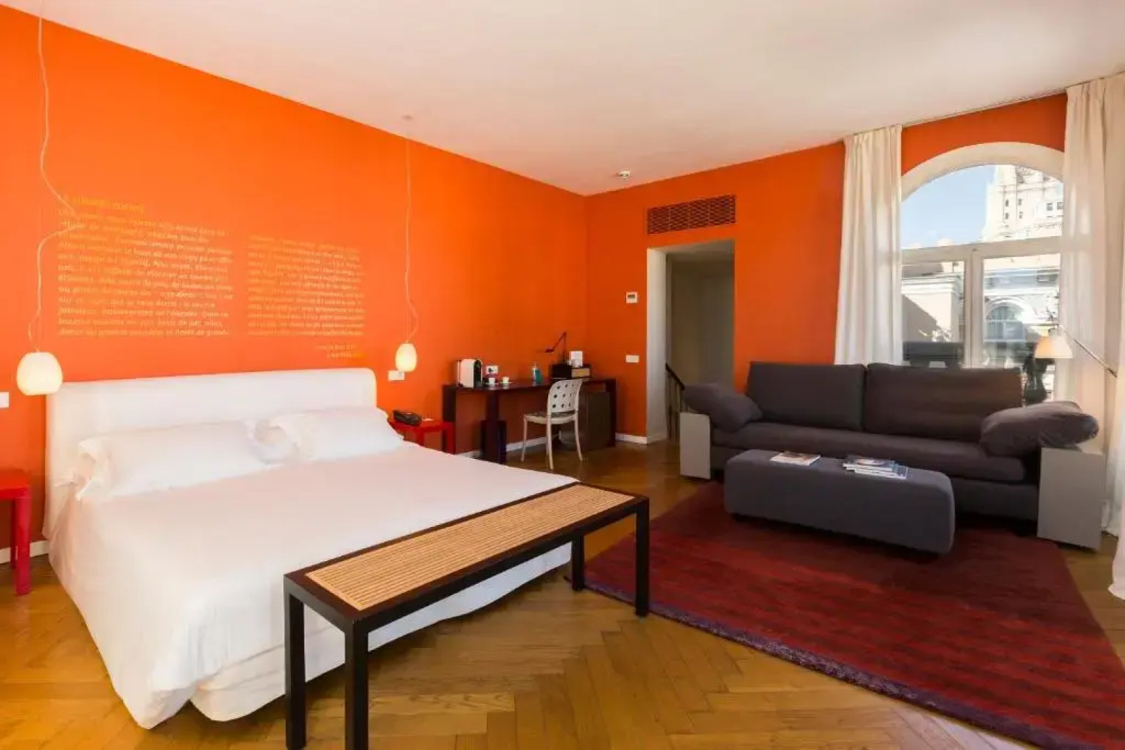 Отель Iberostar Las Letras Gran Via