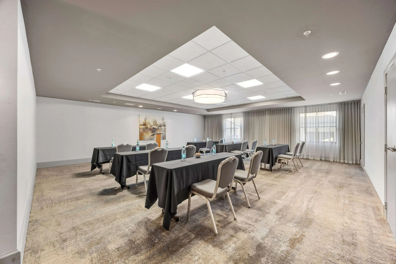 DoubleTree Suites by Hilton Hotel Huntsville South