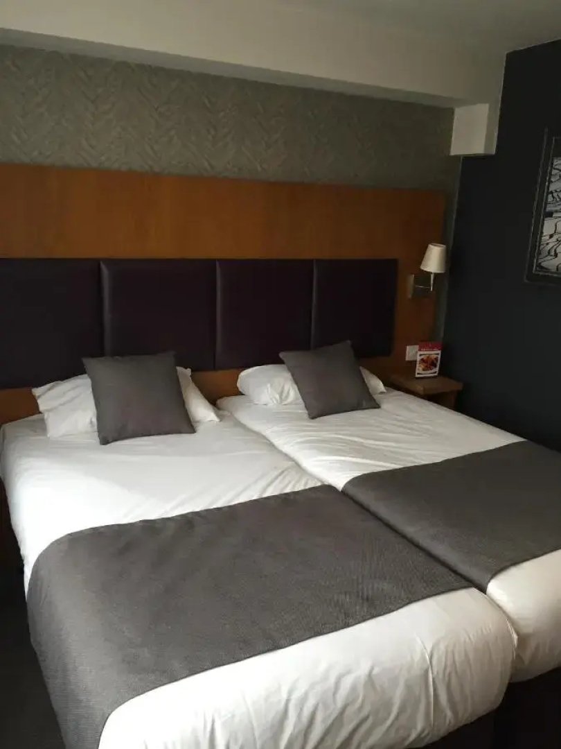 De Trafford Arms