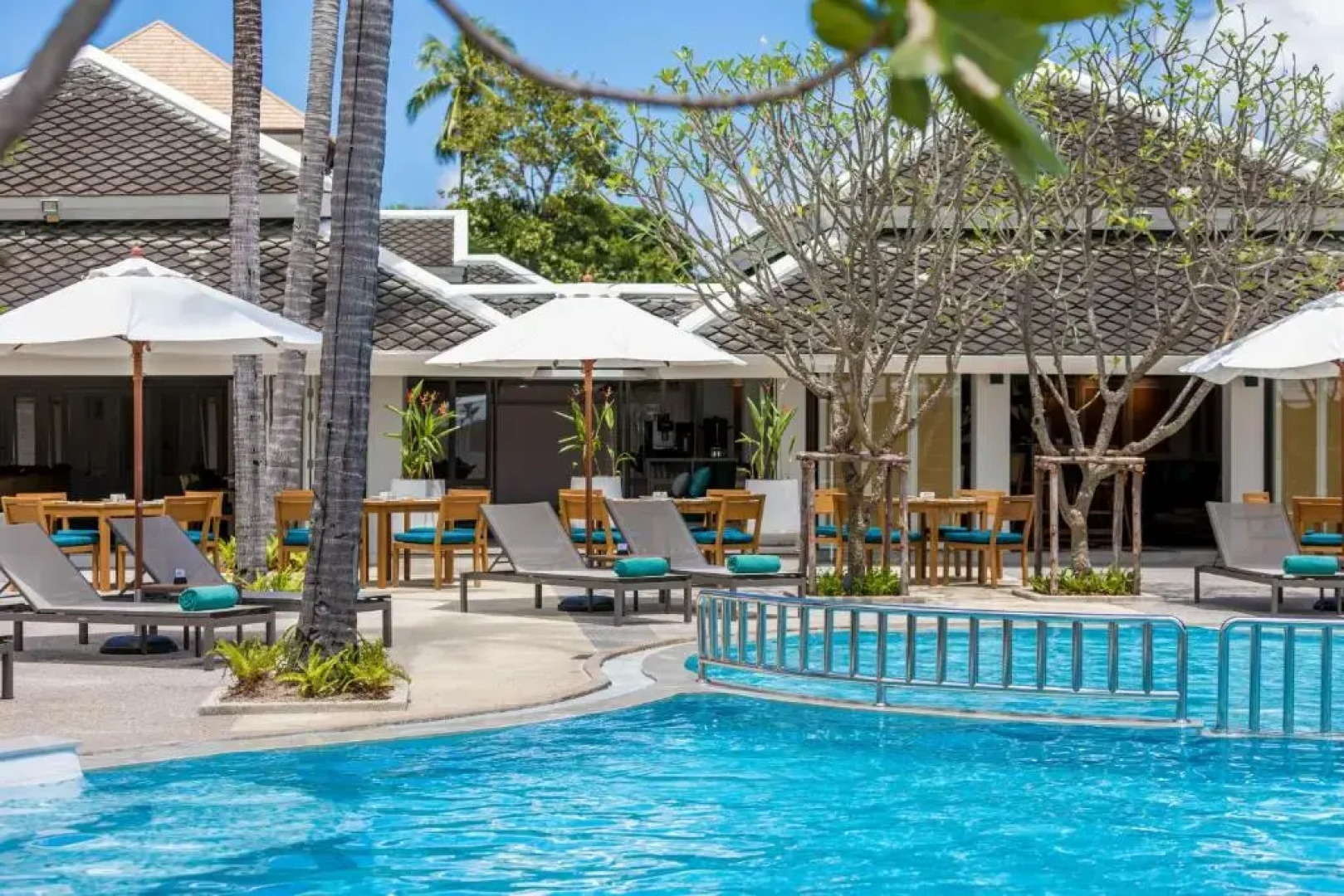 Отель Outrigger Koh Samui Beach Resort