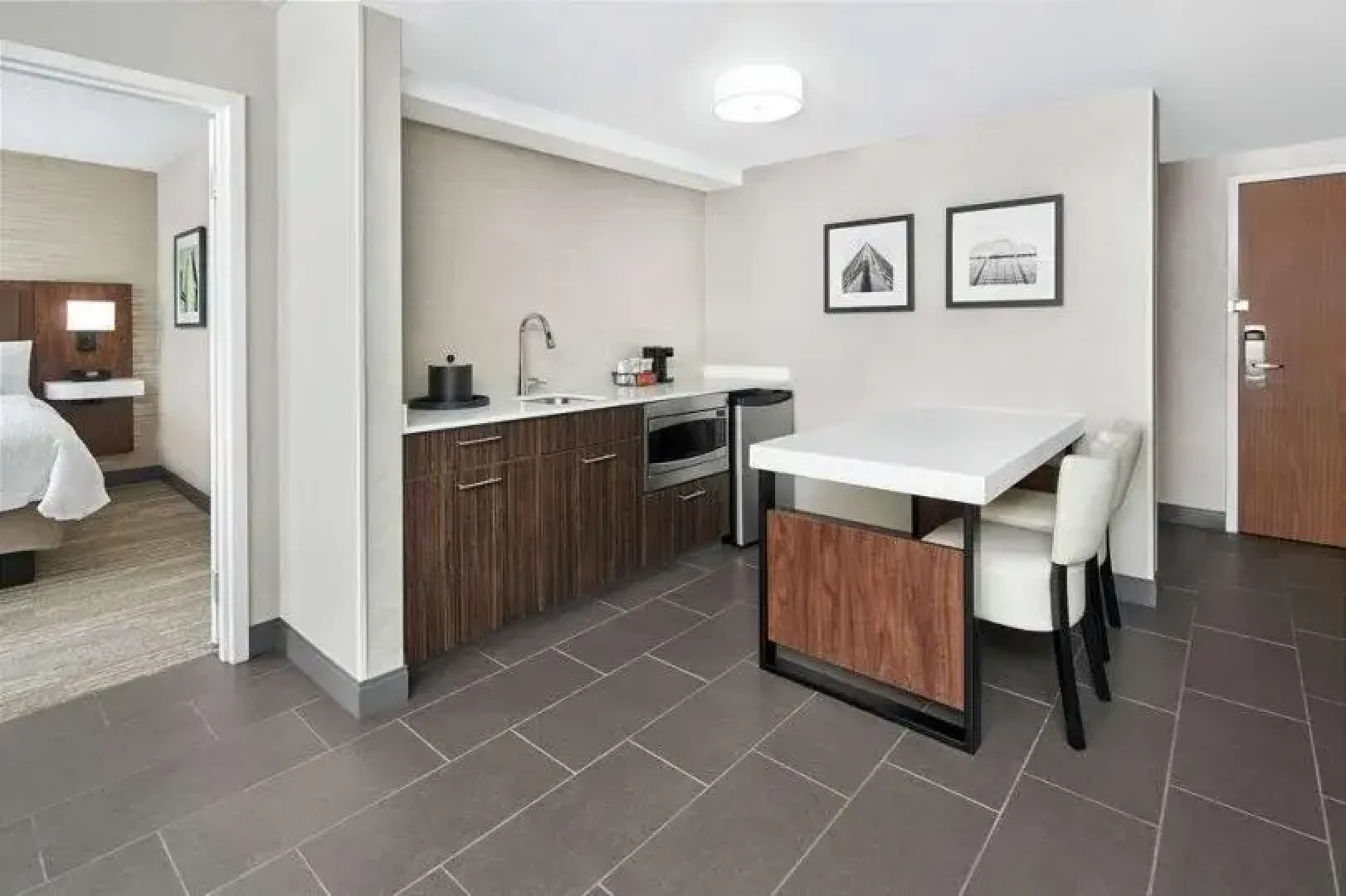 Hampton Inn & Suites Chicago Downtown