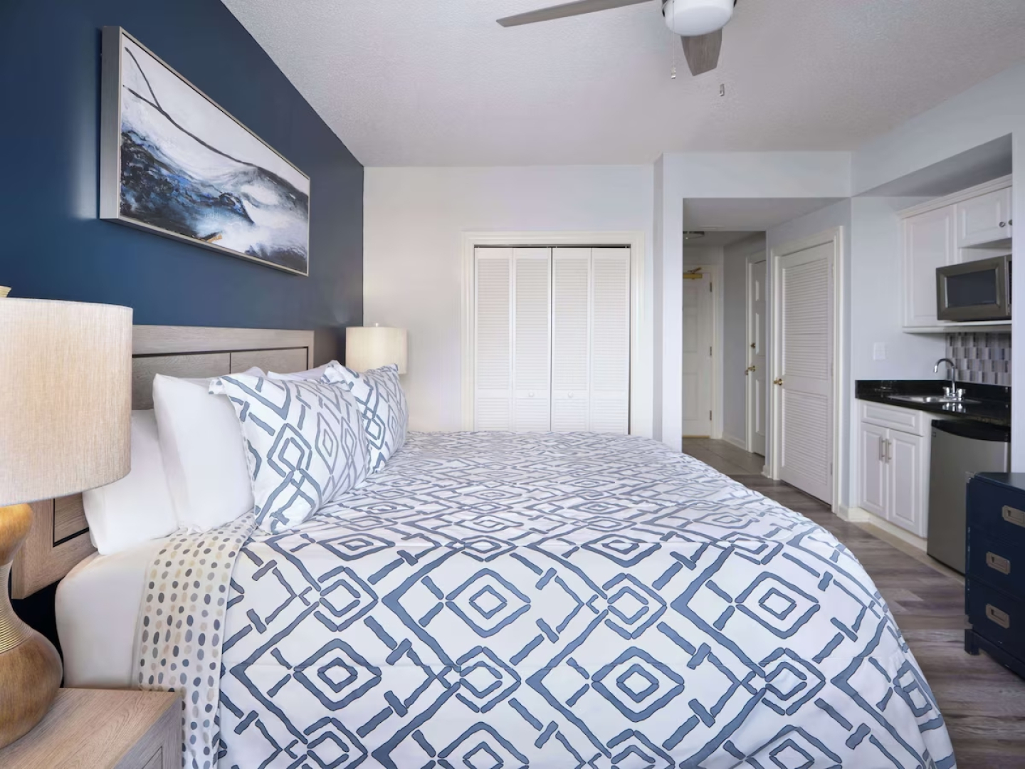 Royale Palms Condominiums