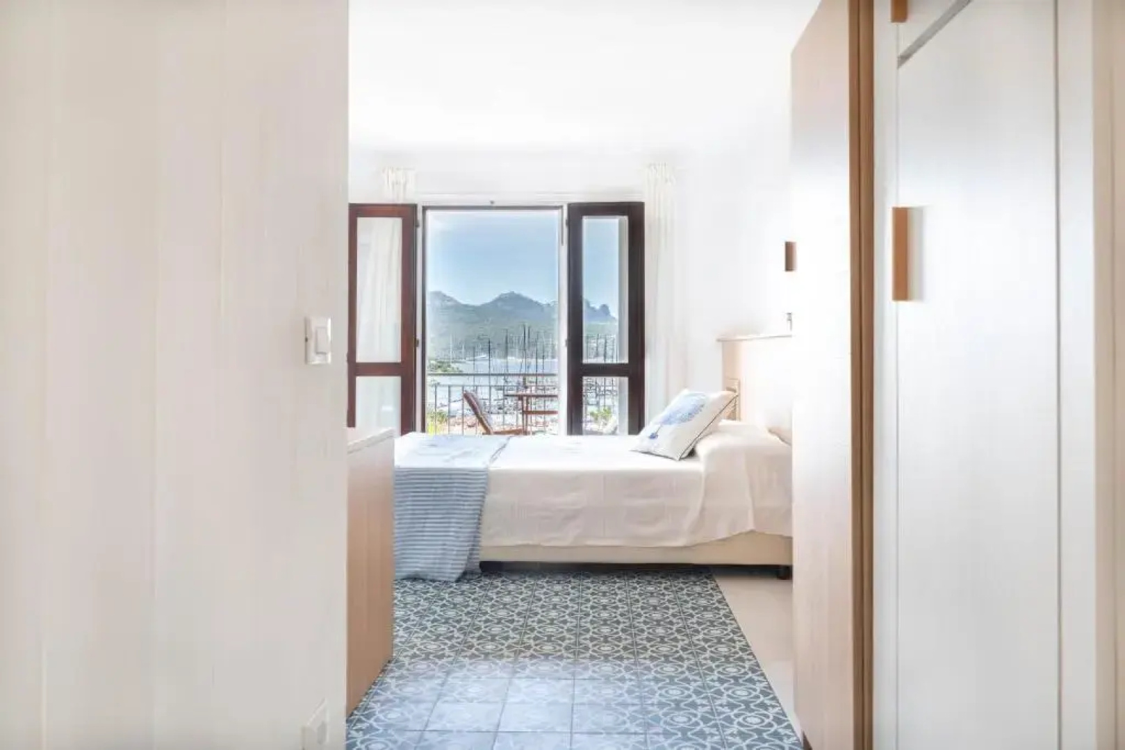 Отель Sunset Suite Sardinia