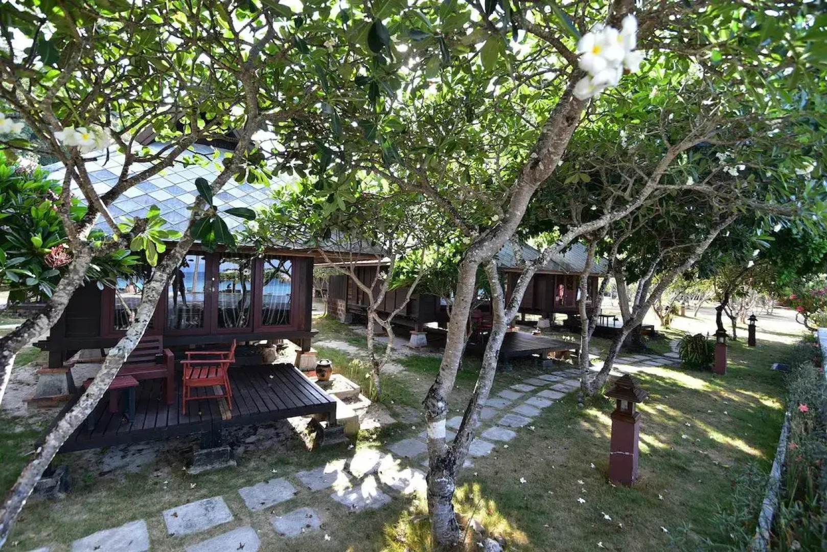 Отель Koh Ngai Thanya Beach Resort