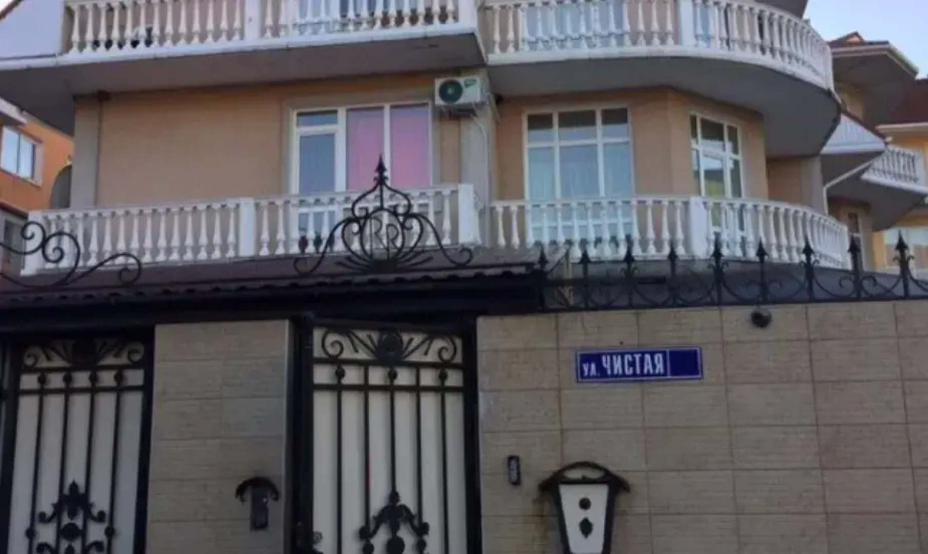 В Лазаревском