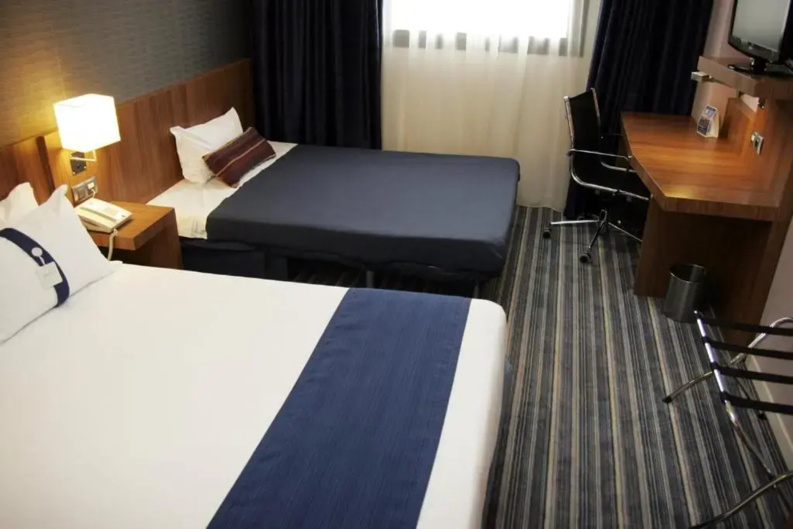 Отель Holiday Inn Express Bilbao, an IHG Hotel
