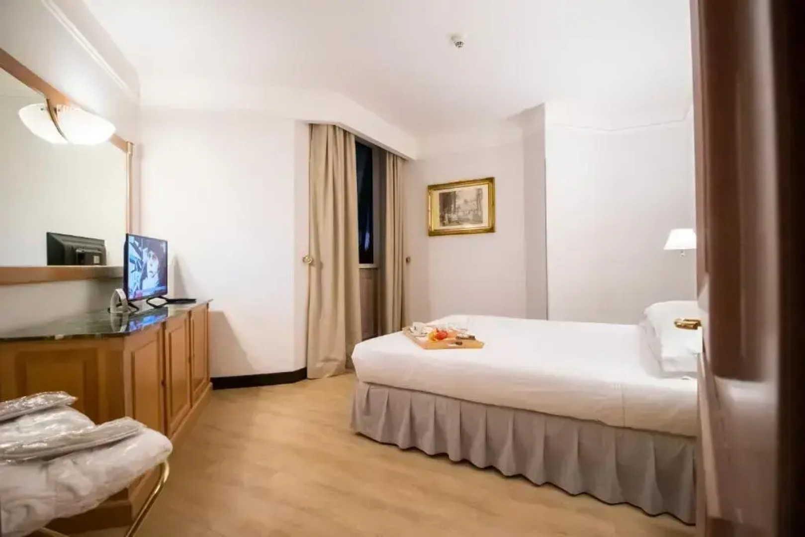 SHG Hotel De La Ville