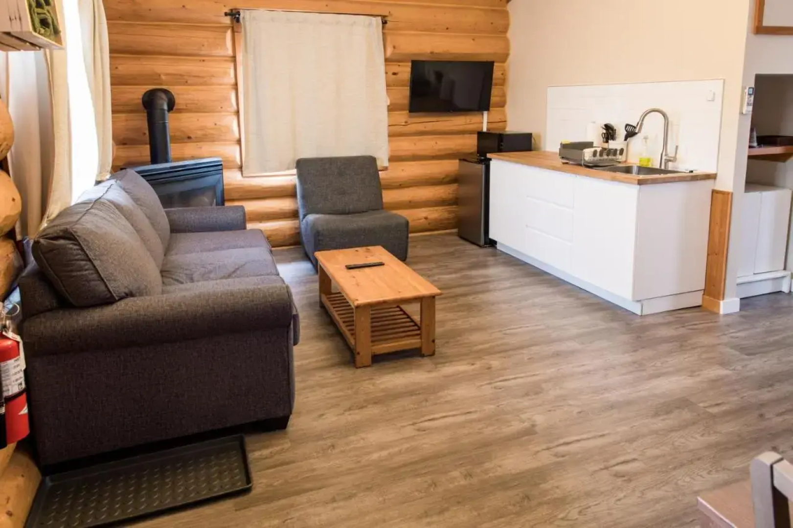 Glacier House Resort