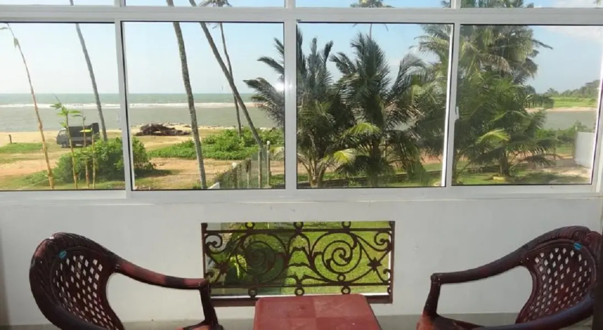 Estuary Beach Hotel